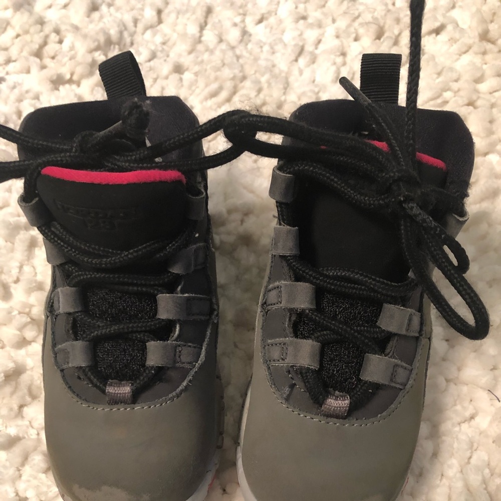 Grey and pink preowned Jordan size 8